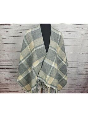 Abercrombie & Fitch Gray & Cream Plaid Fringe Wrap Shawl Scarf